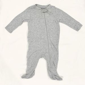 Soft, Gray, Zip-Up, Footie Pajamas from Old Navy, 3-6 Months, Gender Neutral